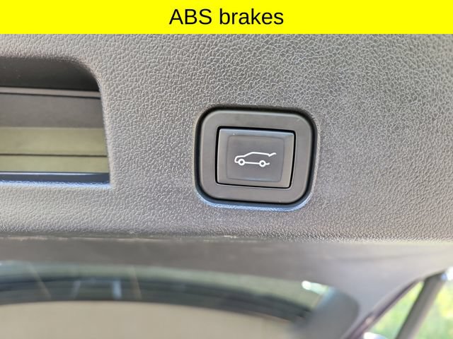 Used 2024 Chevrolet Traverse RS AWD/4WD image 30