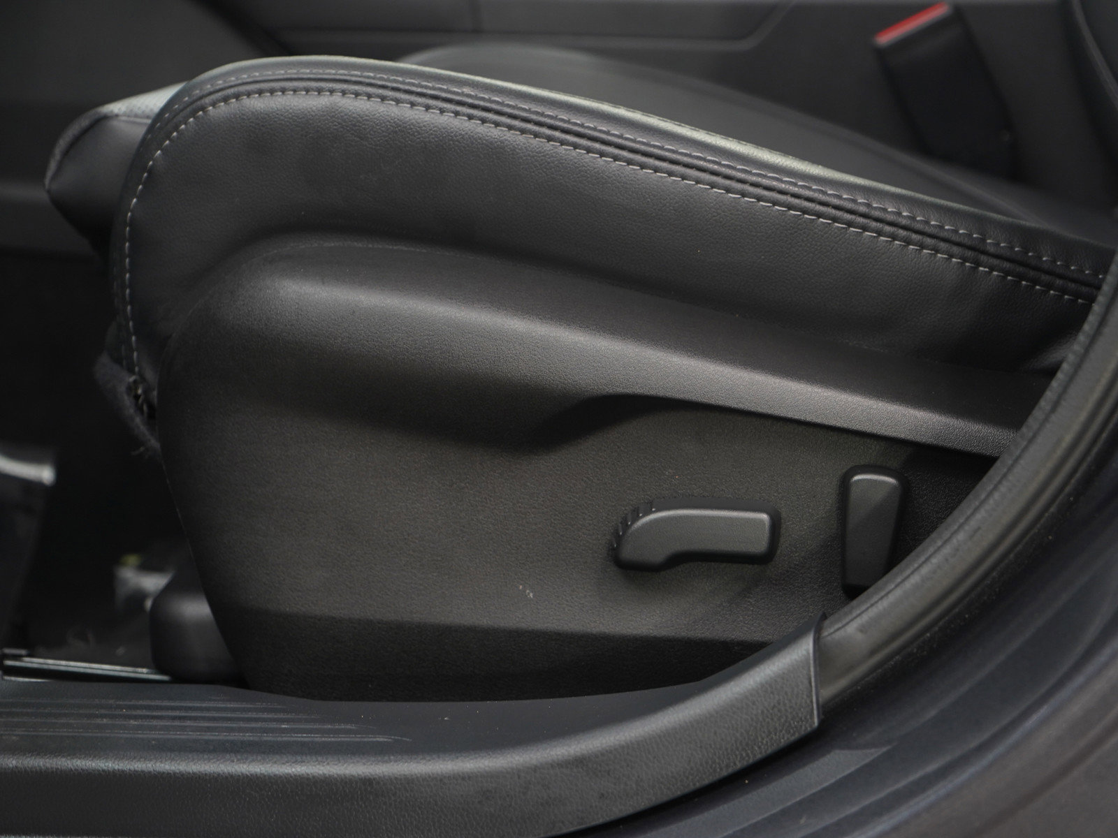 Used 2025 Subaru Outback Limited image 22