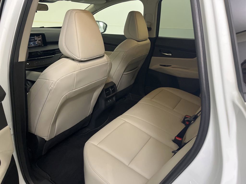 Used 2025 Nissan Murano SV image 25