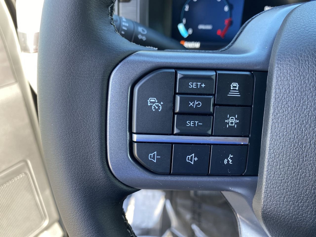 New 2025 Ford F150 XLT w/ Equipment Group 302A MID image 30