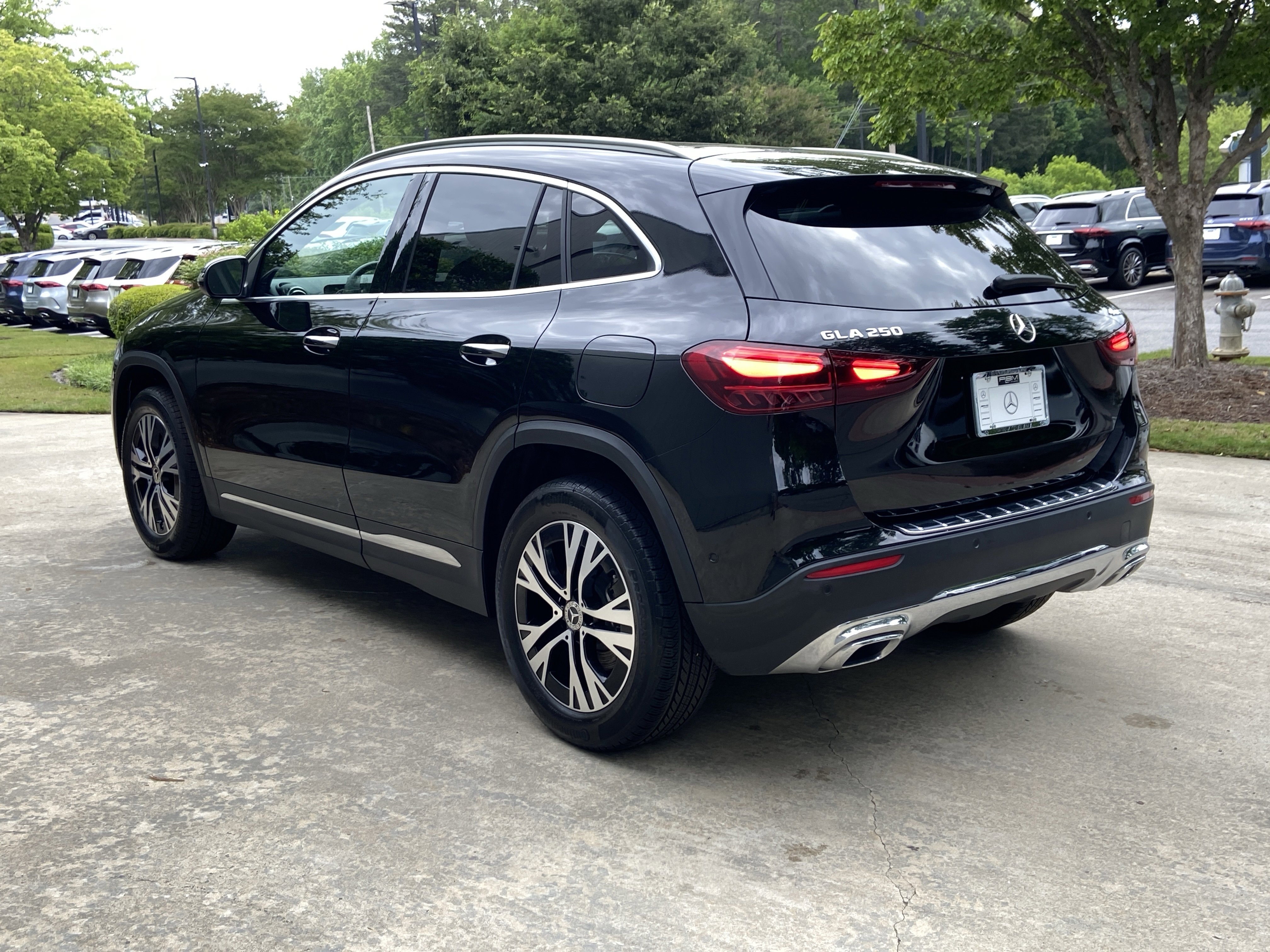 Certified 2025 Mercedes-Benz GLA 250 4MATIC image 12