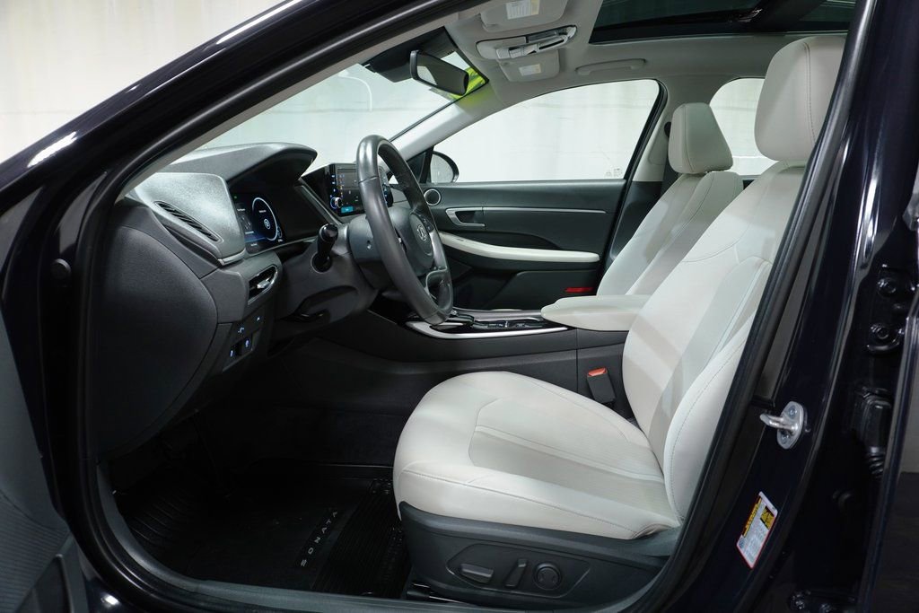 Certified 2023 Hyundai Sonata SEL w/ Convenience Package image 10