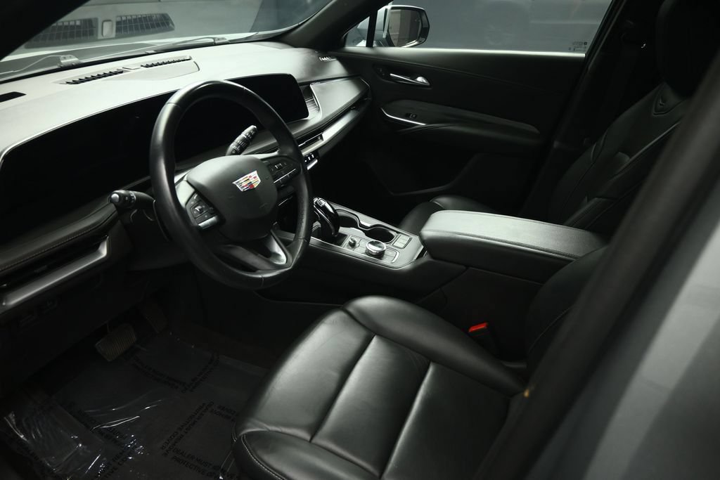 Used 2024 Cadillac XT4 Premium Luxury FWD image 45