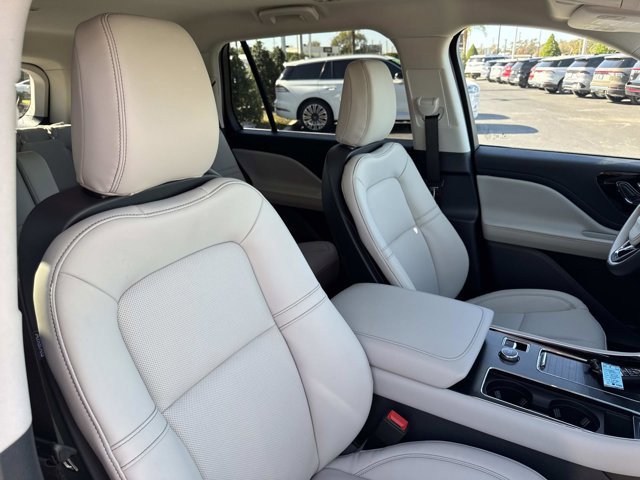 New 2026 Lincoln Aviator 2WD image 19