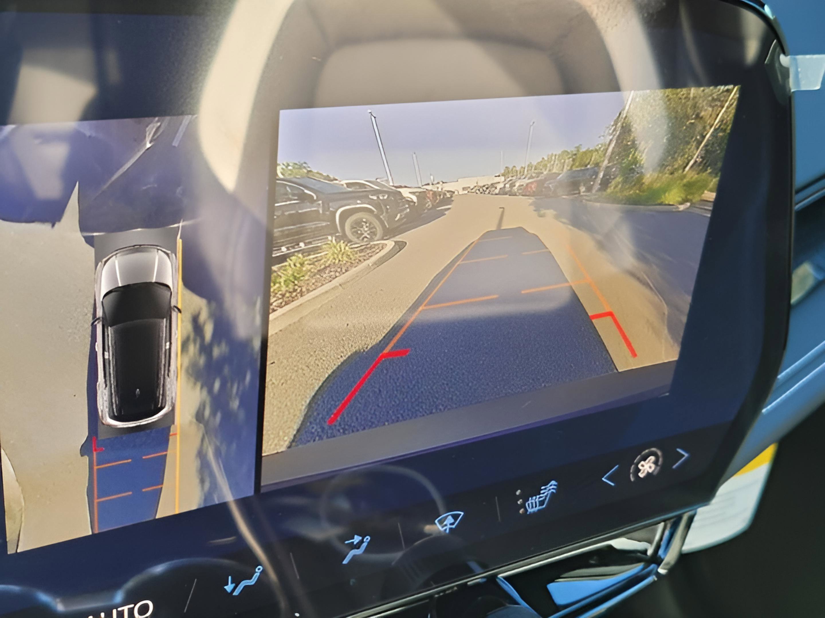 New 2026 Chevrolet Blazer EV LT w/ Super Cruise Package image 15