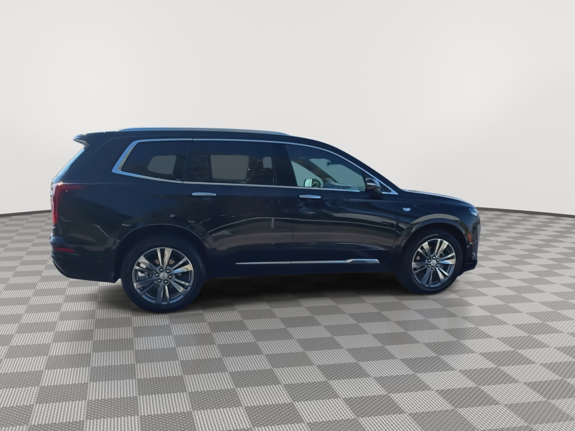 Certified 2025 Cadillac XT6 Premium Luxury image 9