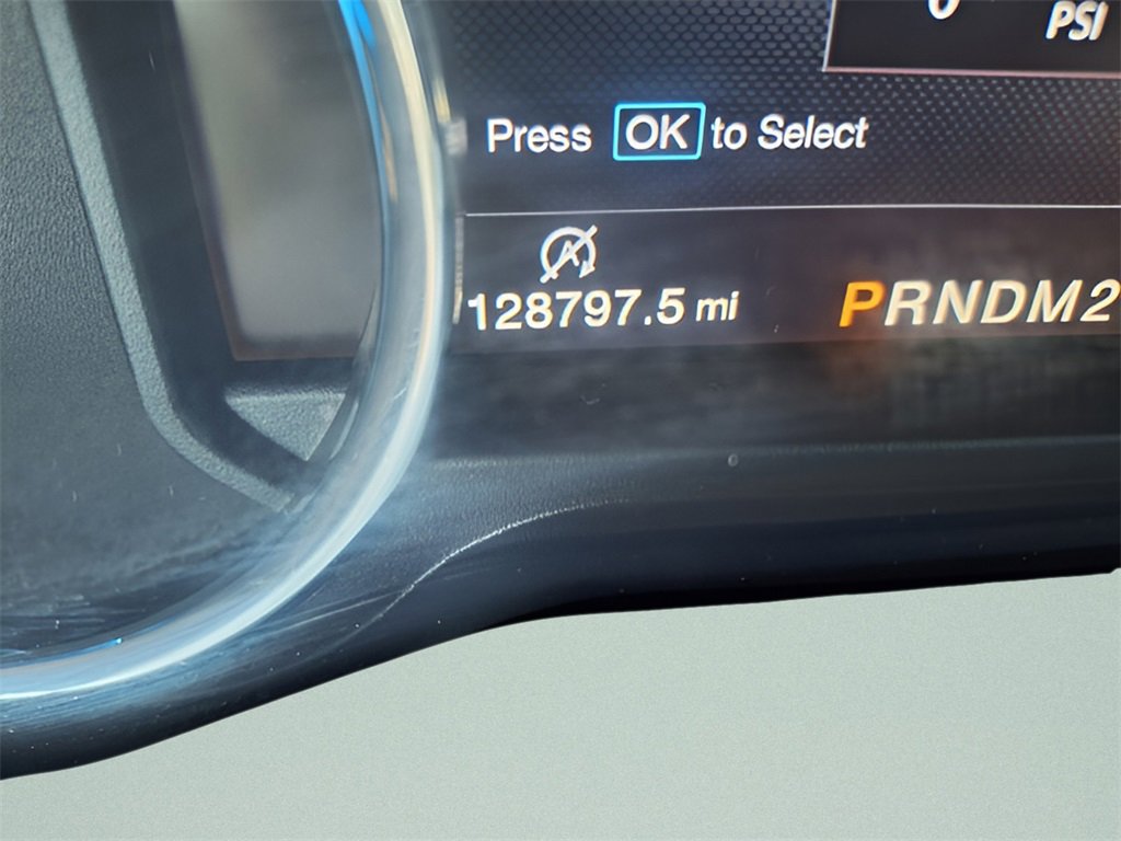 Used 2015 Ford F150 Lariat image 16