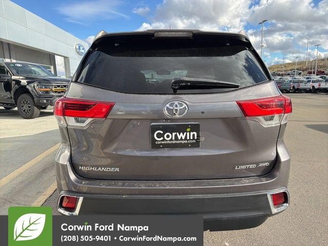 Used 2018 Toyota Highlander Limited image 5