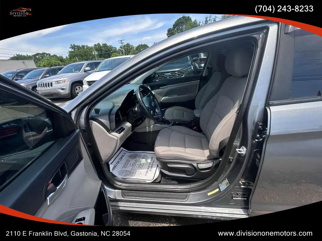 Used 2019 Hyundai Elantra Value Edition FWD image 16