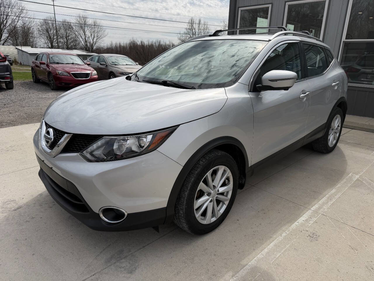 Used 2018 Nissan Rogue Sport SV w/ SV Technology Package AWD/4WD image 3