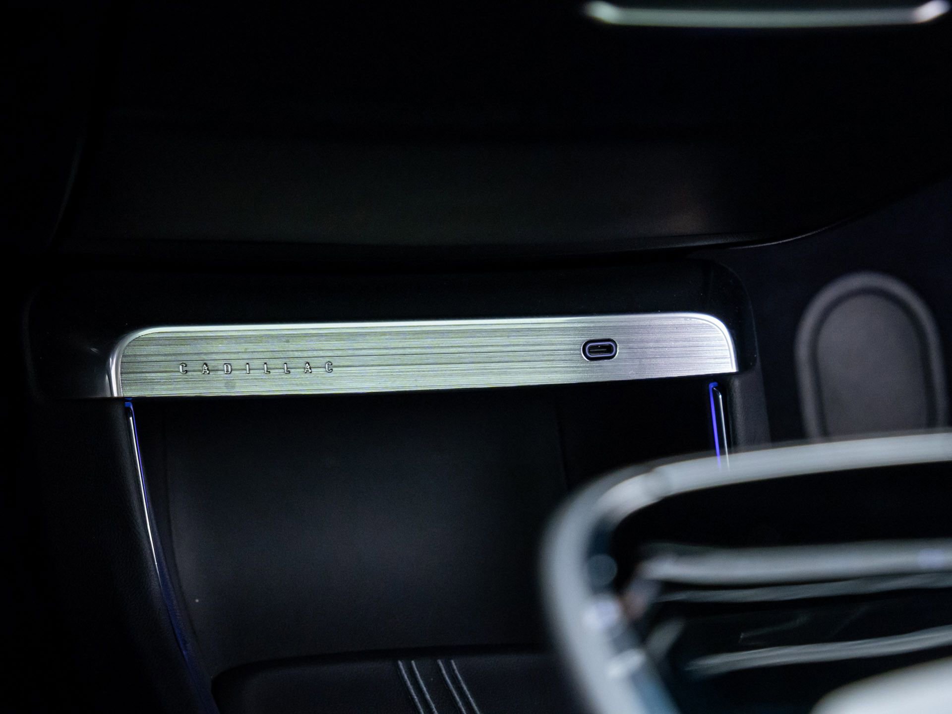 Certified 2025 Cadillac Lyriq Luxury w/ LPO, Floor Liner Package image 32