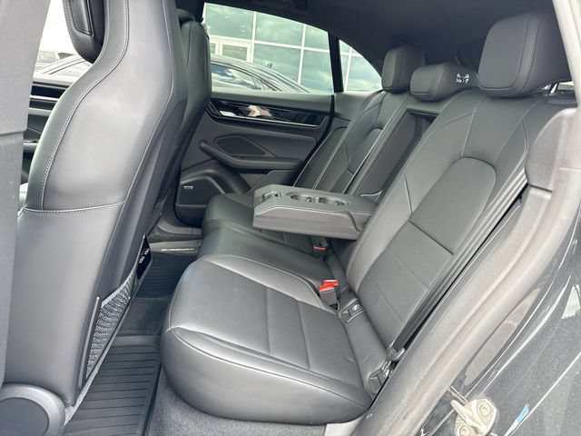 Used 2024 Porsche Macan 4 Electric AWD/4WD image 23