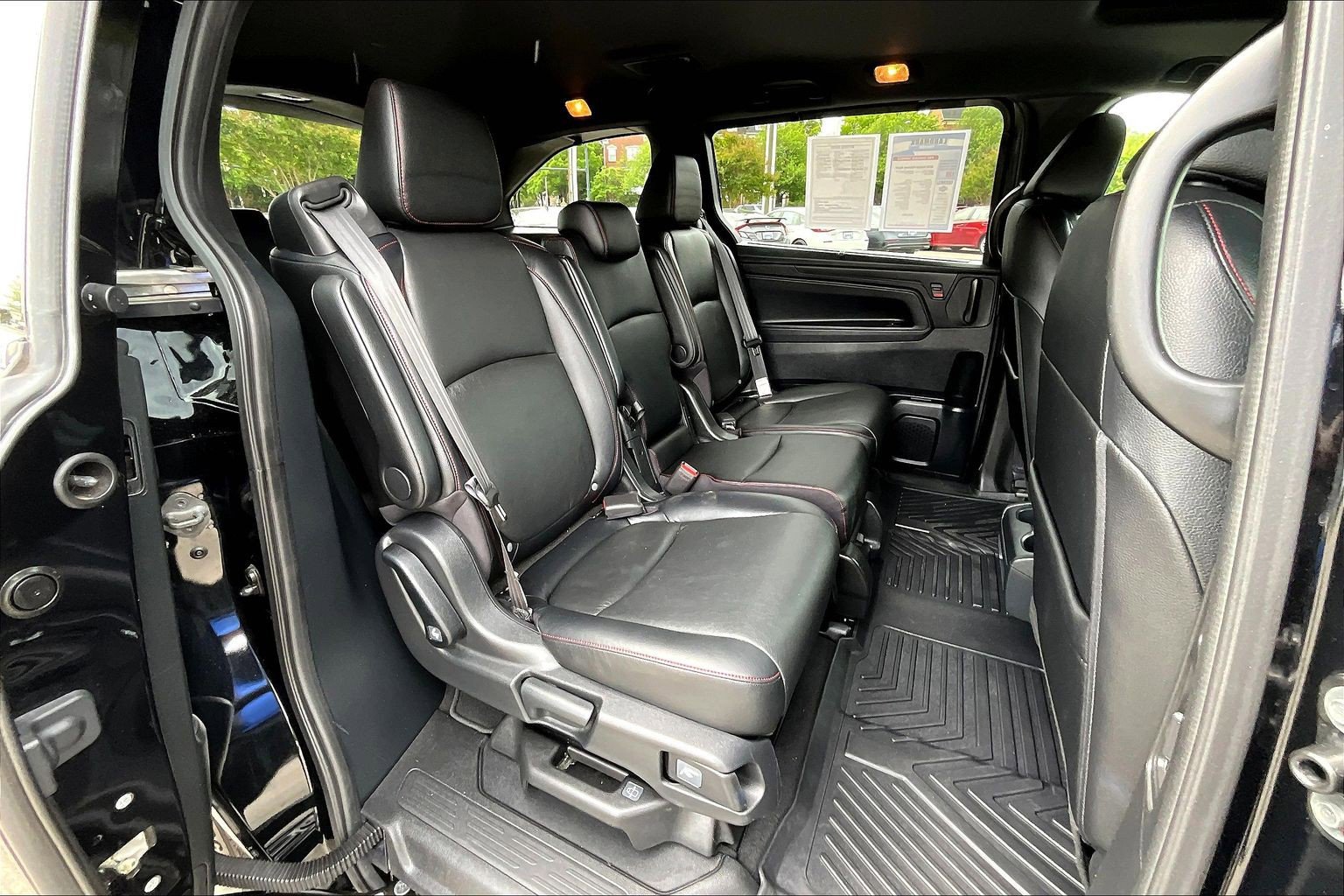 Used 2023 Honda Odyssey Sport image 29