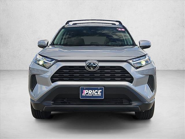Used 2025 Toyota RAV4 XLE FWD video 2