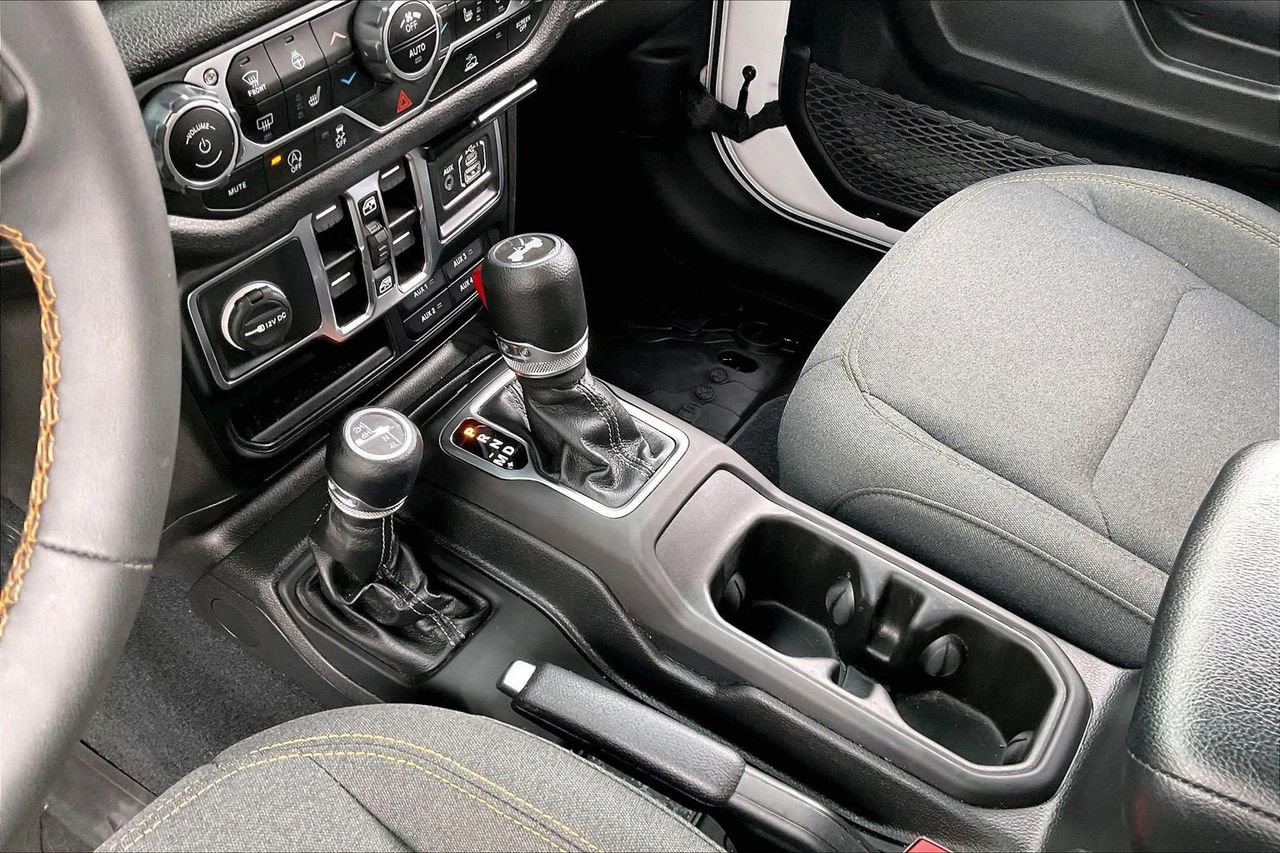 Certified 2024 Jeep Wrangler Sport S image 30