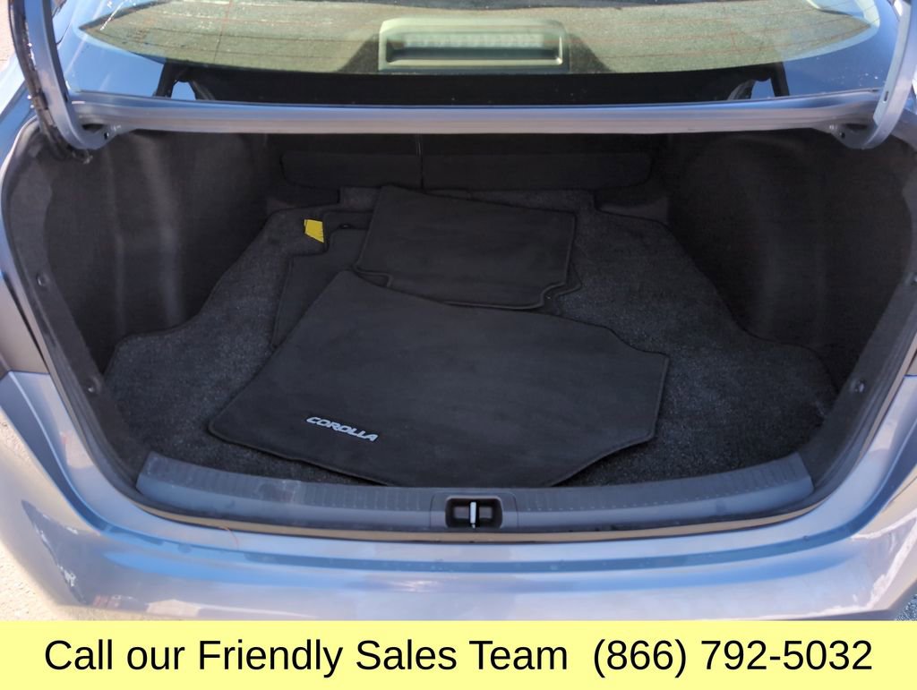 Used 2023 Toyota Corolla LE w/ Carpet Mat Package (TMS) image 21