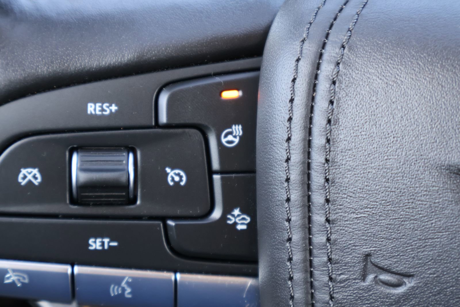 Used 2022 Cadillac XT6 Premium Luxury w/ Platinum Package image 30