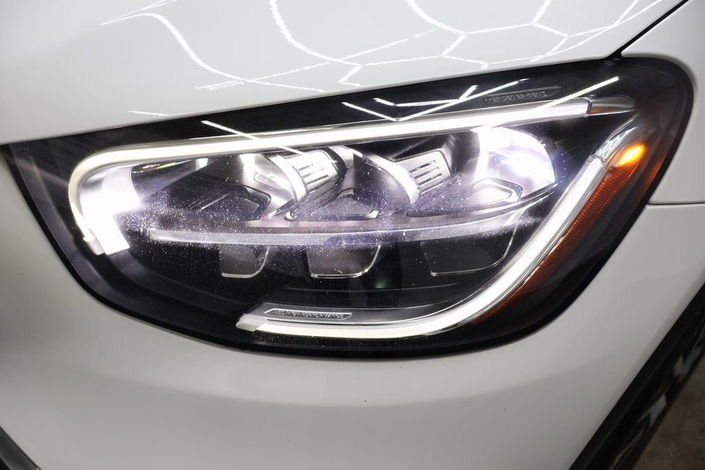 Used 2020 Mercedes-Benz GLC 350e 4MATIC w/ Premium Package image 24