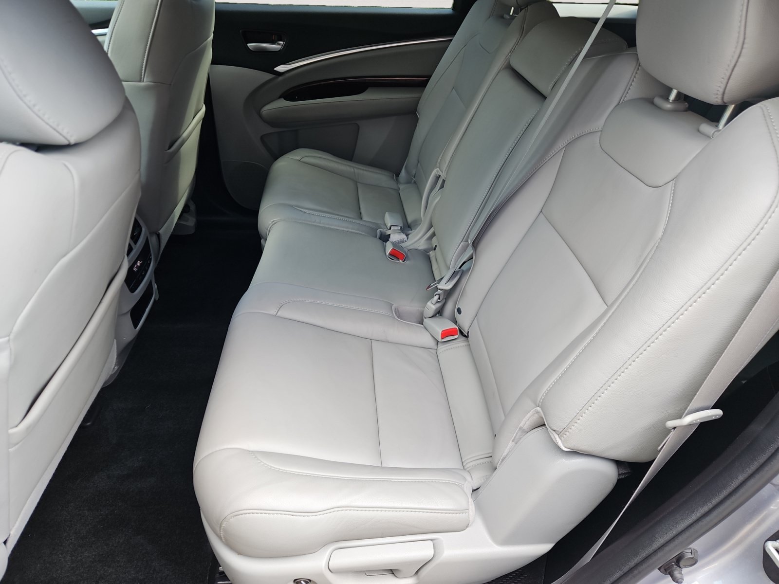 Used 2016 Acura MDX w/ Technology Package AWD/4WD image 13