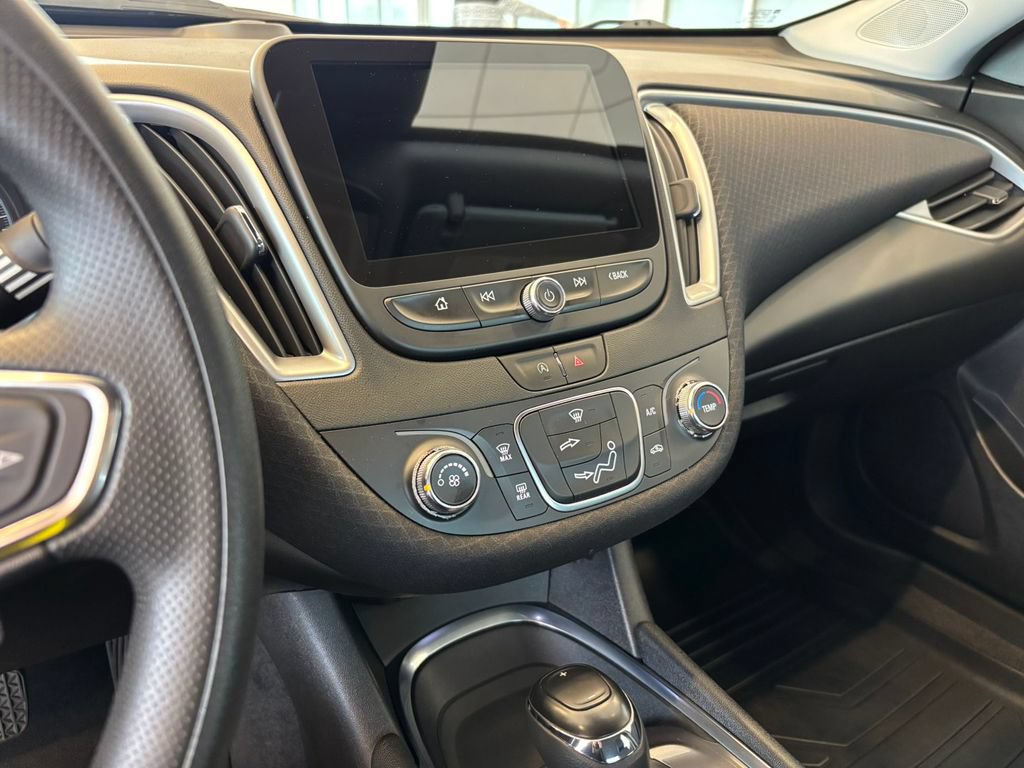 Used 2020 Chevrolet Malibu LS w/ Driver Confidence Package II FWD image 18