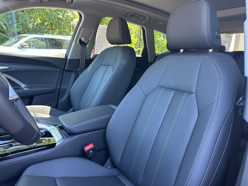 Used 2025 Audi Q5 Premium Plus w/ Premium Plus AWD/4WD image 15