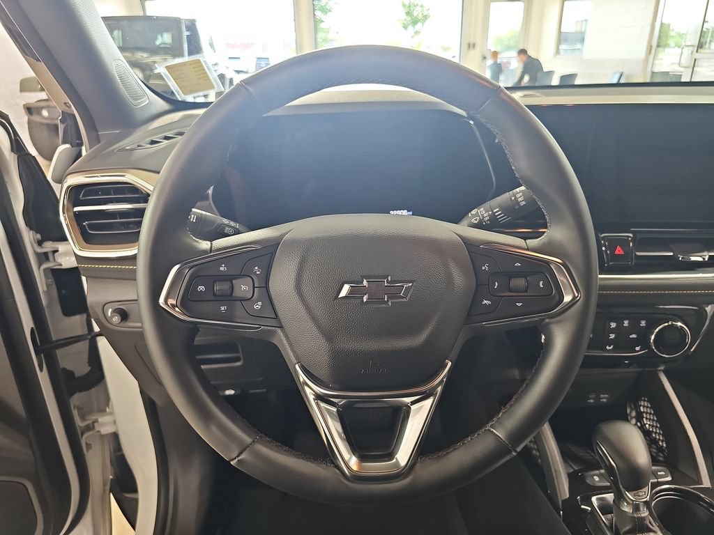 Certified 2024 Chevrolet TrailBlazer ACTIV w/ Driver Confidence Package AWD/4WD image 22