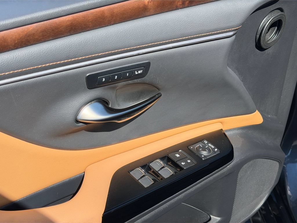 Certified 2023 Lexus ES 350 w/ Premium Package FWD image 14