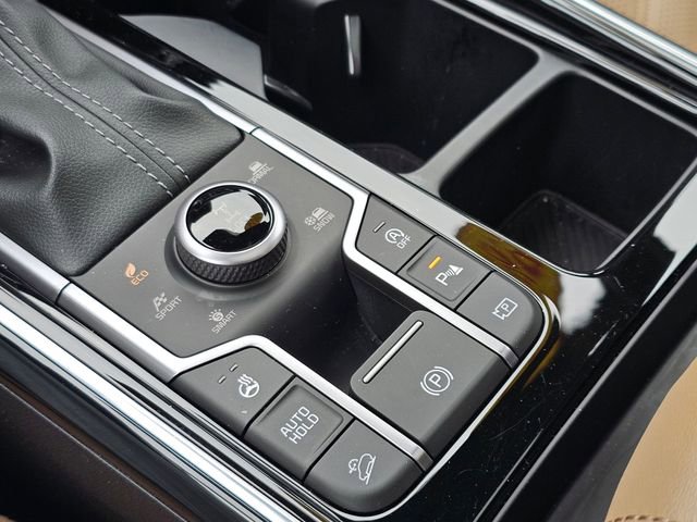 Certified 2024 Kia Sorento SX Prestige w/ Olive Brown Leather Package image 37