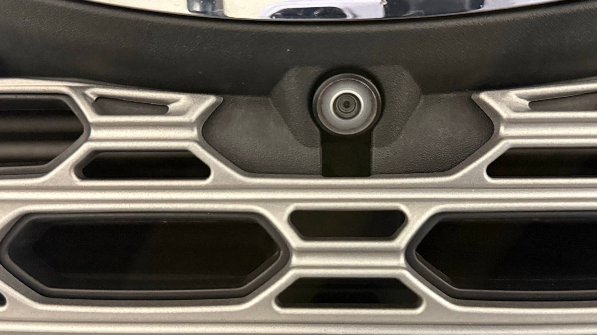 Used 2021 Ford Explorer Limited w/ Equipment Group 301A image 28