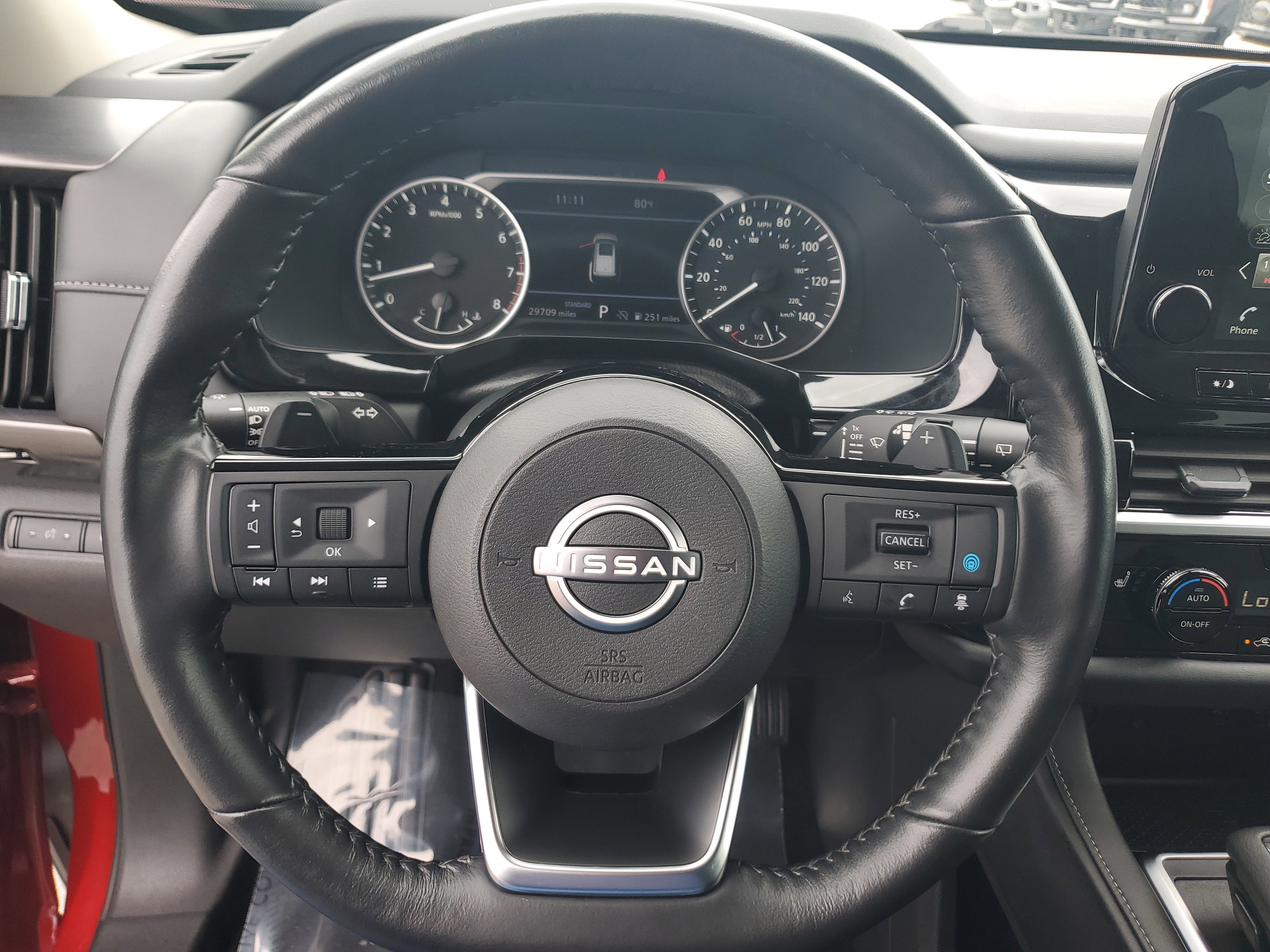 Used 2024 Nissan Pathfinder SL image 21