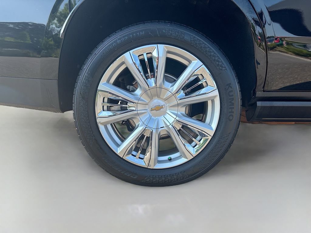Used 2021 Chevrolet Tahoe High Country w/ Premium Package RWD image 14