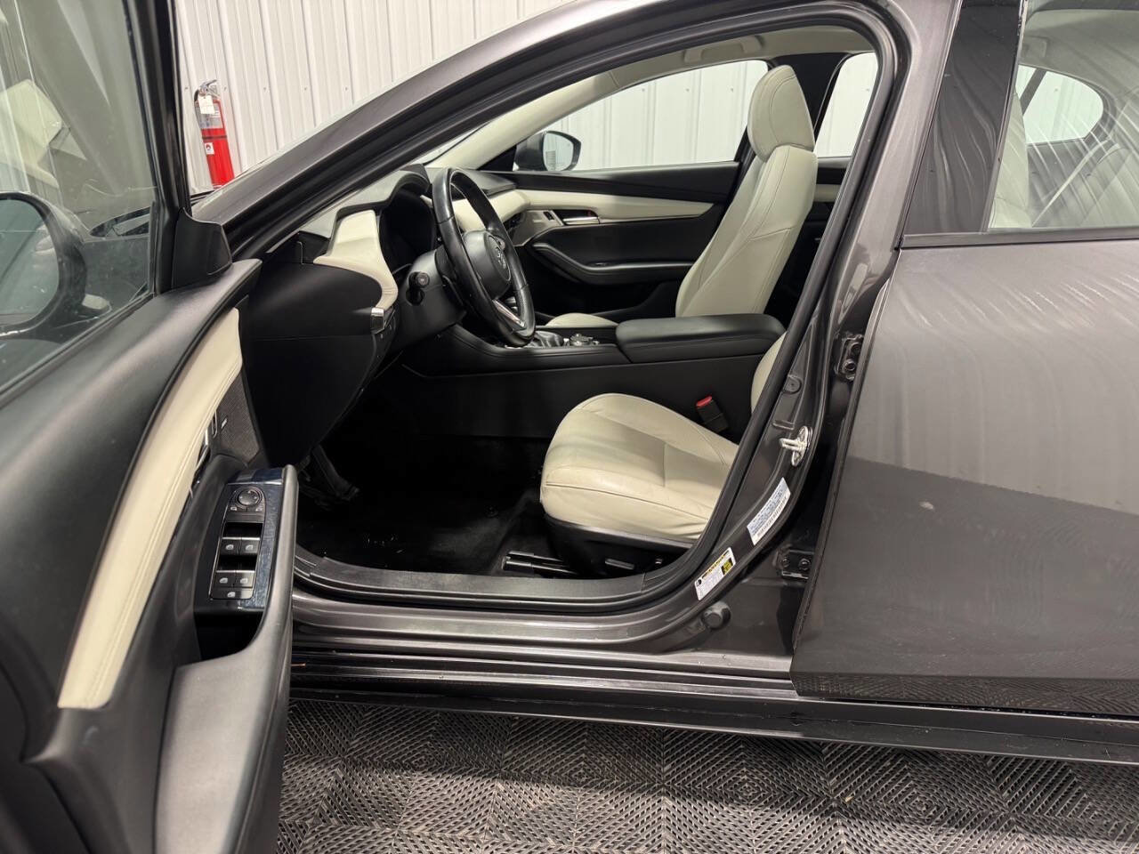 Used 2020 MAZDA MAZDA3 AWD Sedan w/ Premium Package image 8