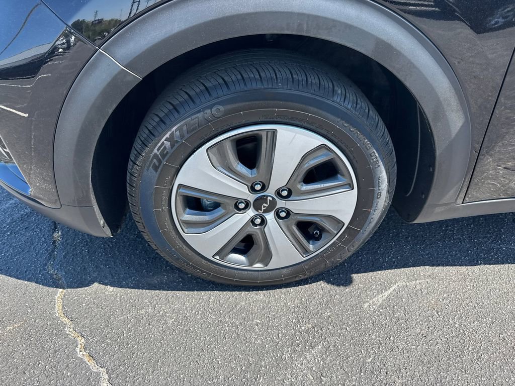 Used 2022 Kia Niro LX FWD image 12