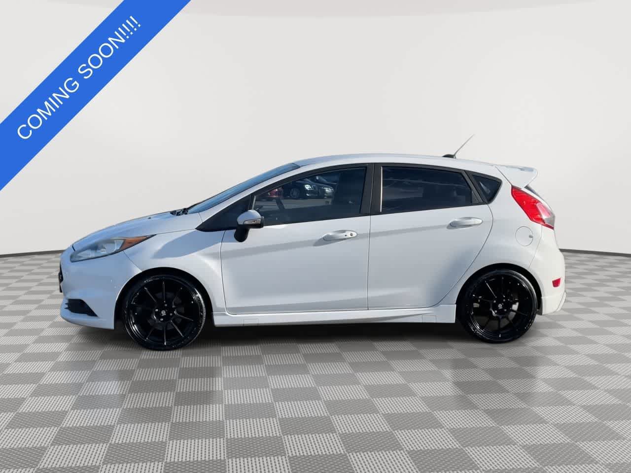 Used 2015 Ford Fiesta ST FWD image 5