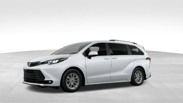New 2026 Toyota Sienna XLE AWD/4WD image 3