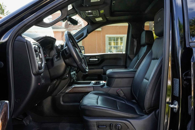 Used 2019 Chevrolet Silverado 1500 High Country w/ Technology Package AWD/4WD image 59