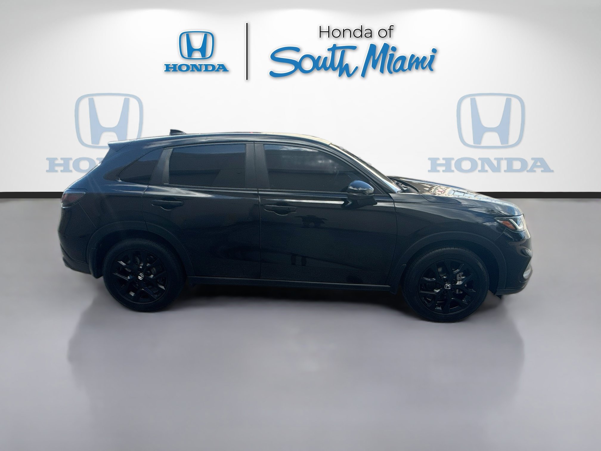 Used 2024 Honda HR-V Sport image 8