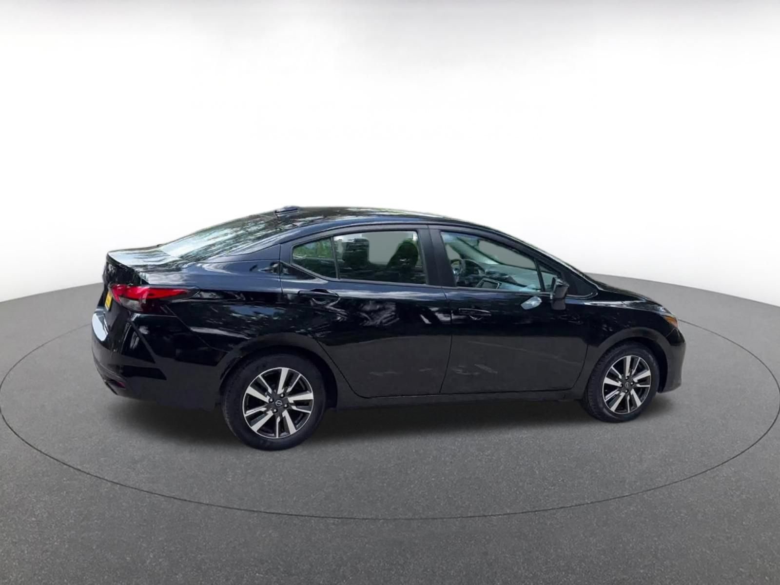Used 2025 Nissan Versa SV FWD image 14