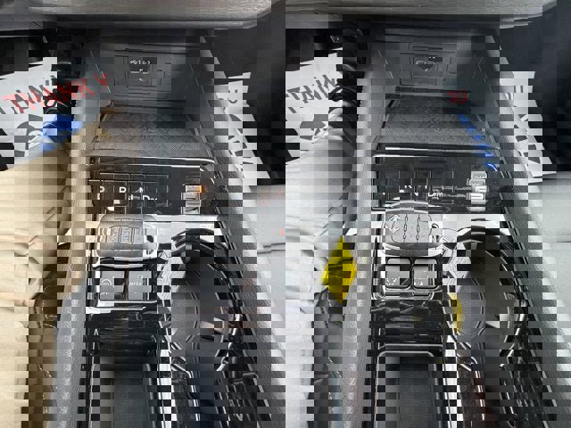 Used 2025 Nissan Murano SV image 25