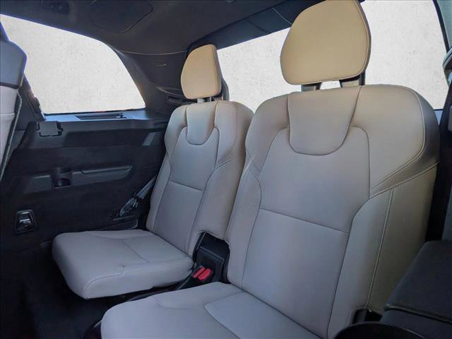New 2026 Volvo XC90 T8 Plus w/ Protection Package Premier image 19