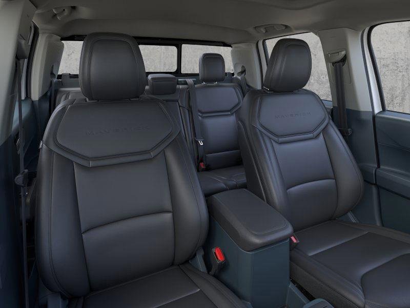 New 2025 Ford Maverick Lariat w/ Black Appearance Package image 10