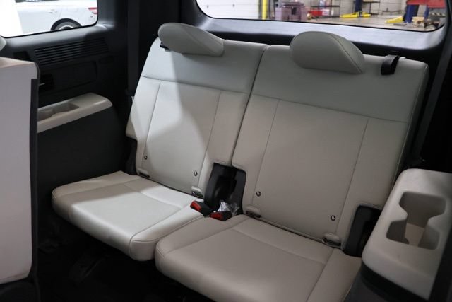 Used 2025 Hyundai Santa Fe SEL FWD image 30