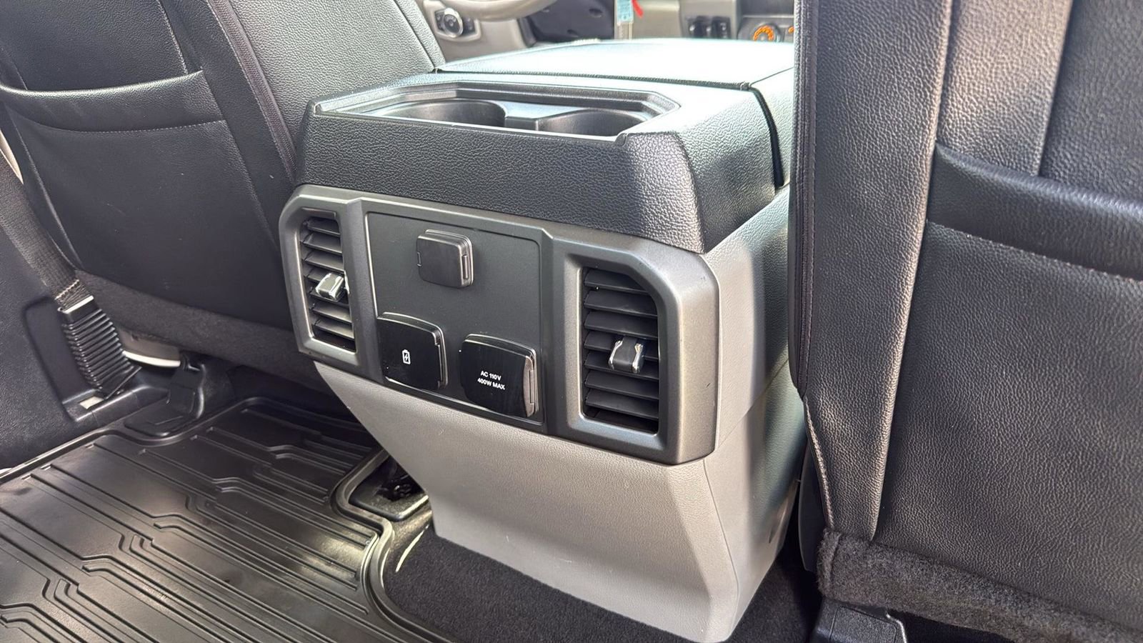 Used 2020 Ford F350 XLT w/ XLT Premium Package image 24