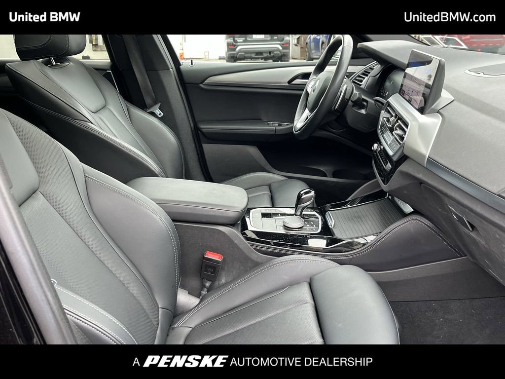 Certified 2023 BMW X4 xDrive30i w/ Premium Package image 24