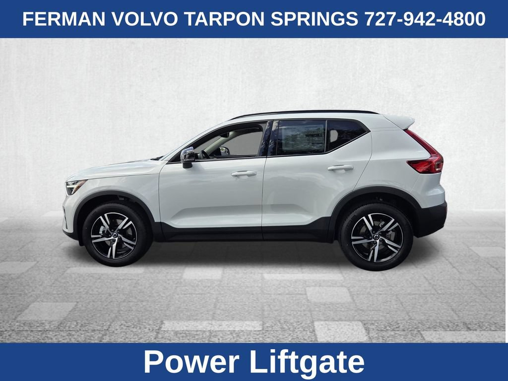 New 2026 Volvo XC40 B5 Core AWD/4WD image 7