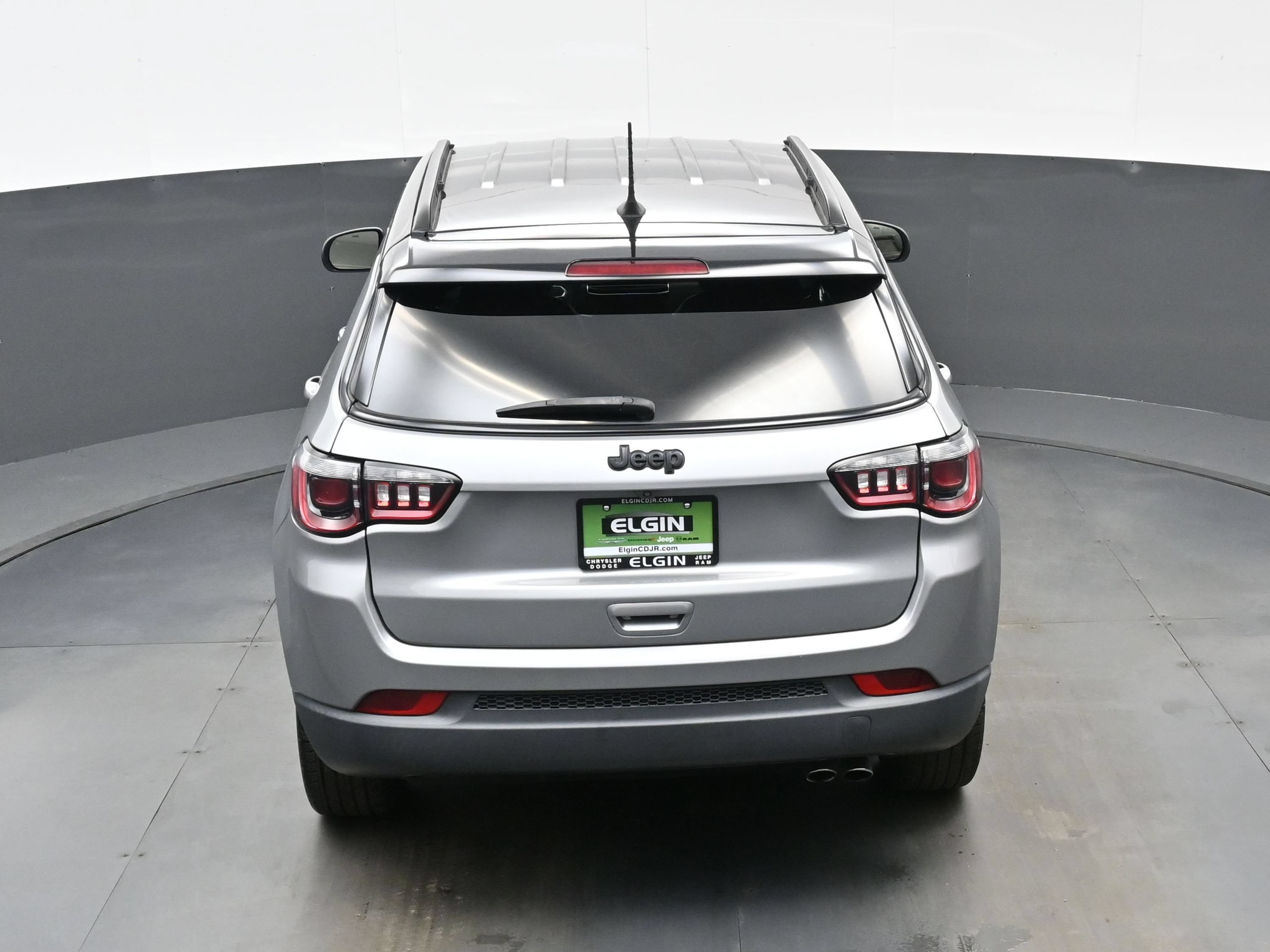 Used 2022 Jeep Compass Latitude FWD image 37