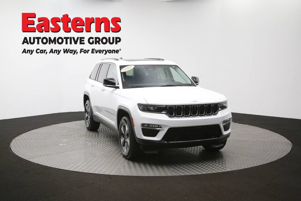 Used 2022 Jeep Grand Cherokee Limited 4xe w/ Luxury Tech Group II AWD/4WD image 54