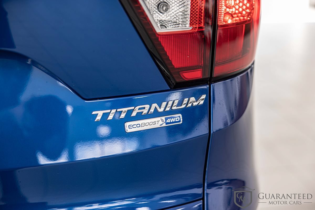 Used 2019 Ford Escape Titanium w/ U9j03 - Titanium Tow Package AWD/4WD image 15