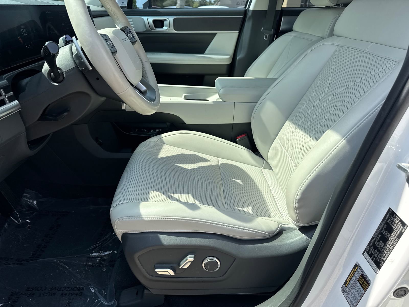 Used 2024 Hyundai Santa Fe SEL image 9