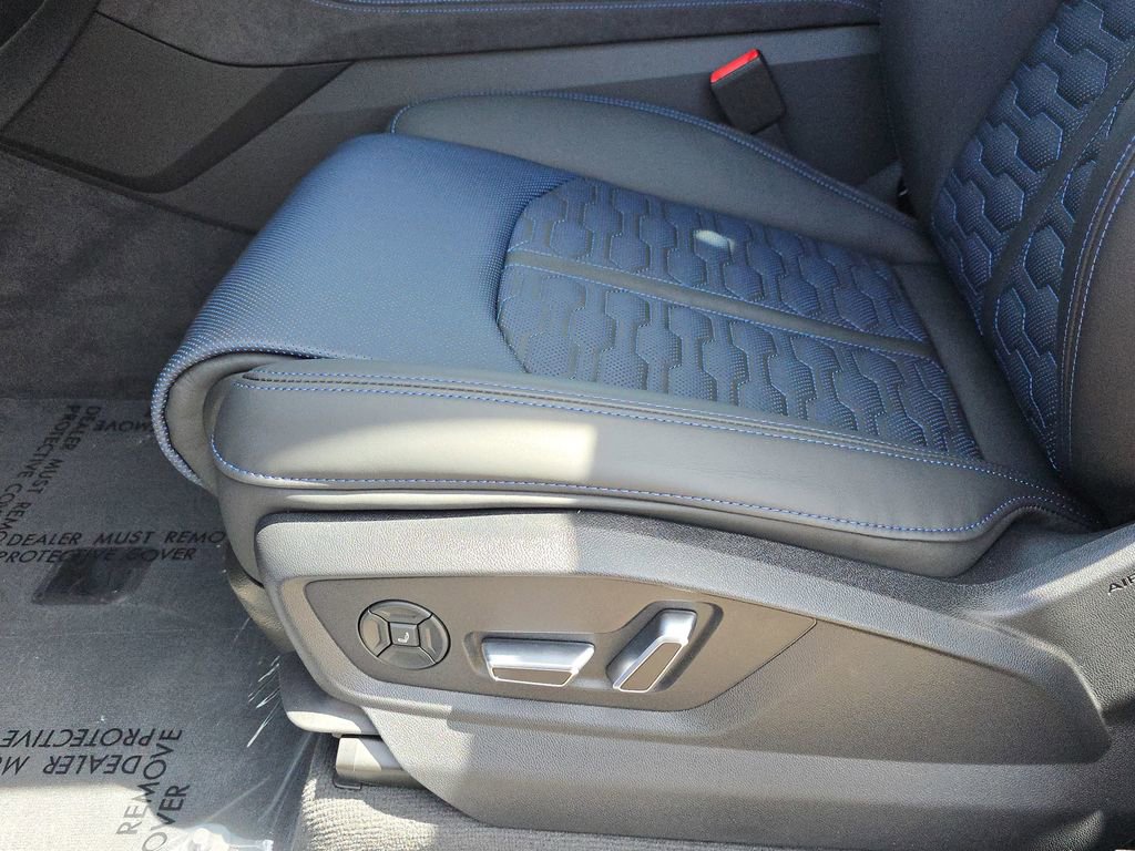 New 2026 Audi RS Q8 performance image 18